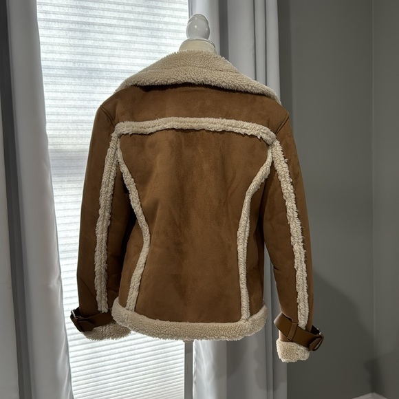 Express Jacket - Picture 2 of 4